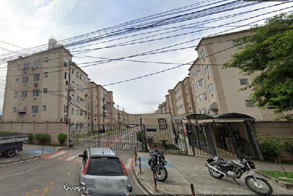 Apartamento no Cond Res Rio do Ouro Ii