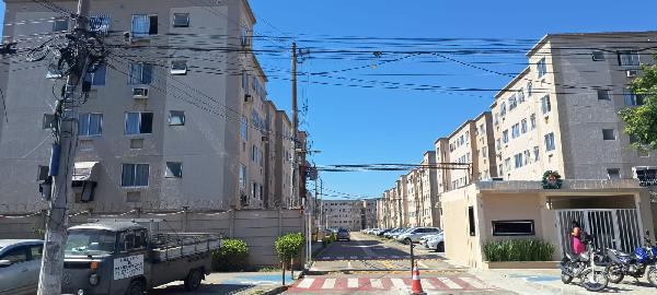 Apartamento no Cond Res Rio do Ouro Ii