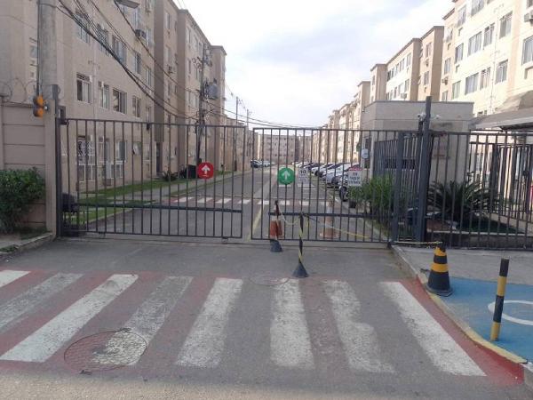 Apartamento no Cond Res Rio do Ouro Ii