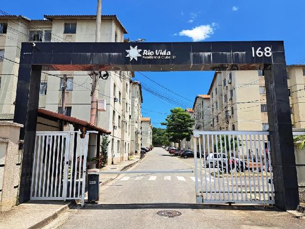 Apartamento no Cond Rio Vida Res Clube Iii