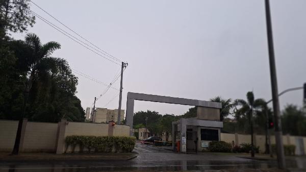 Apartamento no Res Pq Riviera Tropical
