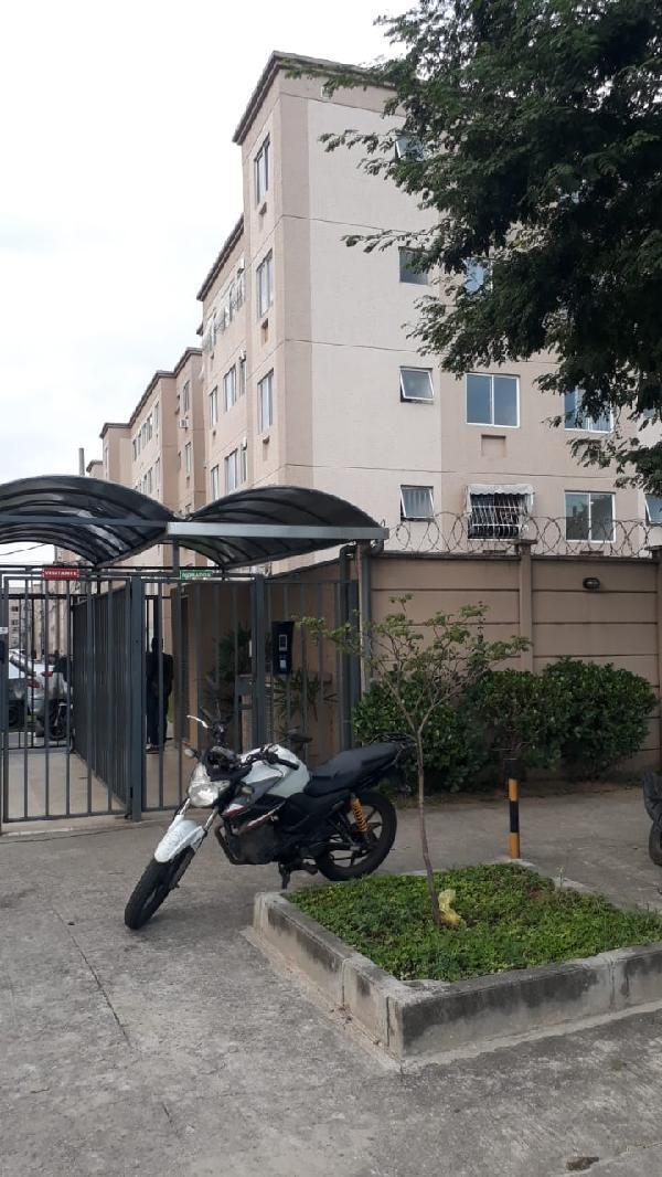 Apartamento no Cond Res Rio do Ouro Ii