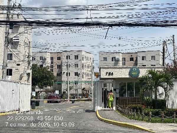 Apartamento no Parque Ville Campo Grande