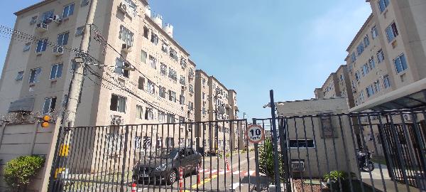 Apartamento no Cond Res Rio do Ouro Ii