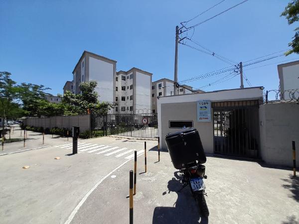 Apartamento no Res Rio do Ouro I