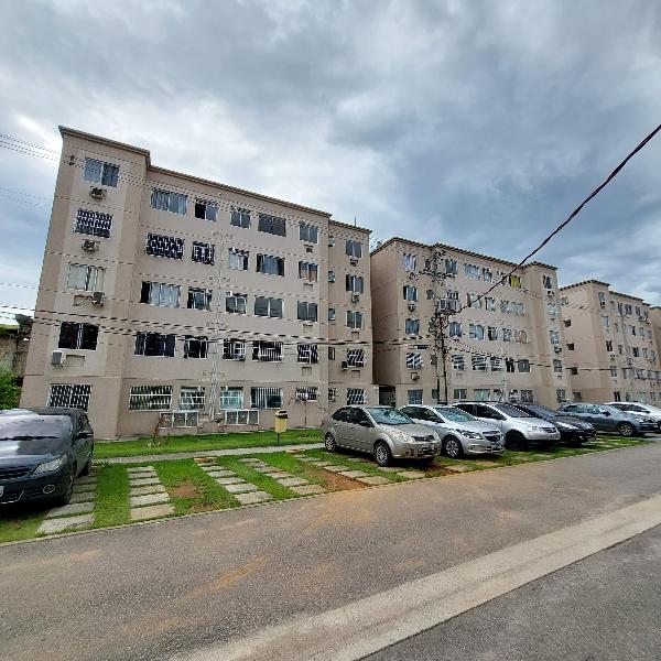 Apartamento no Cond Res Rio do Ouro Ii