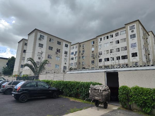 Apartamento no Cond Res Parque Central