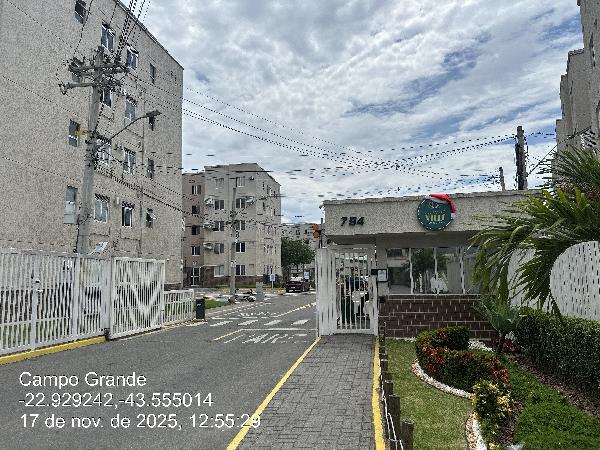 Apartamento no Cond Parque Ville Campo Grande