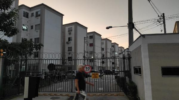Apartamento no Res Rio do Ouro I