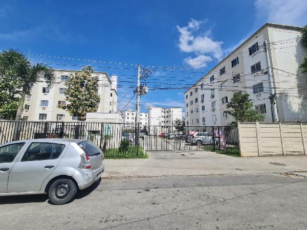 Apartamento no Jardins dos Ipes Ii