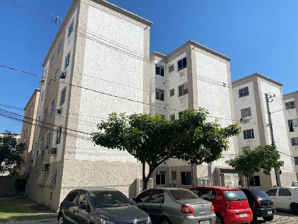 Apartamento no Res Rio do Ouro I