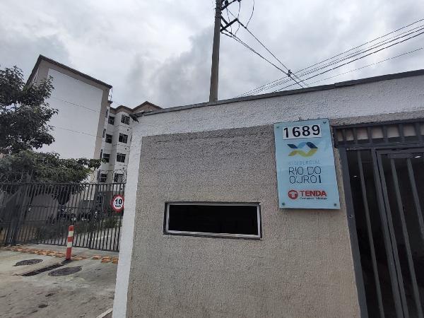 Apartamento no Res Rio do Ouro I