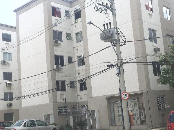 Apartamento no Res Rio do Ouro I