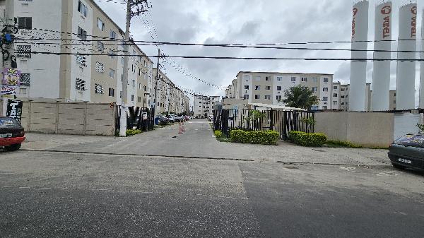 Apartamento no Jardim dos Lirios I