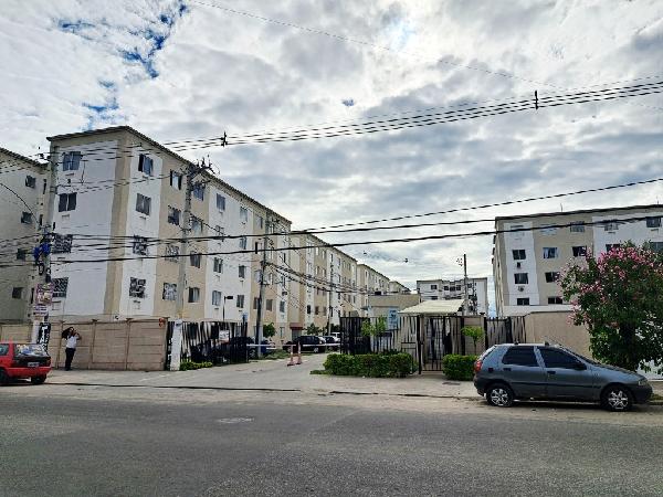 Apartamento no Jardim dos Lirios I