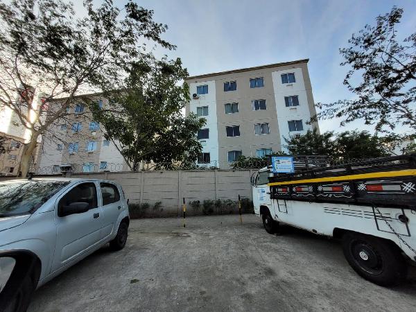 Apartamento no Res Rio do Ouro I