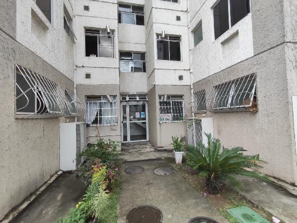 Apartamento no Res Rio do Ouro I