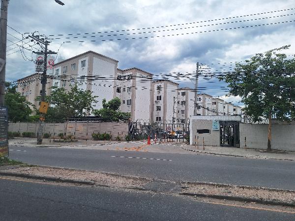 Apartamento no Res Rio do Ouro I