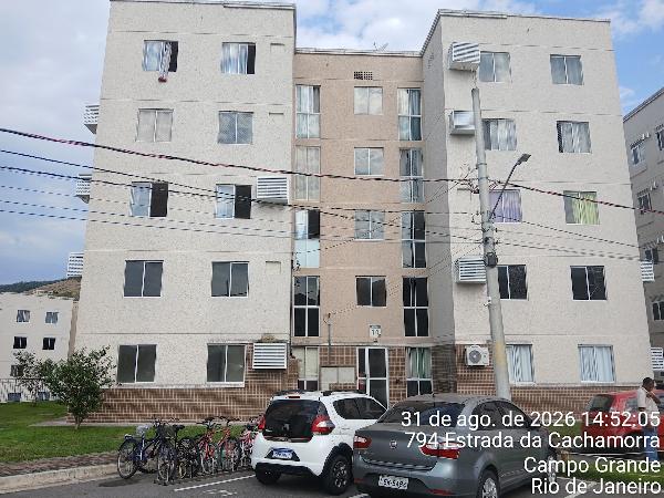 Apartamento no Cond Pq Ville Campo Grande