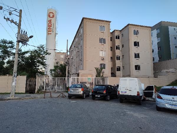 Apartamento no Cond Esmeralda Ville