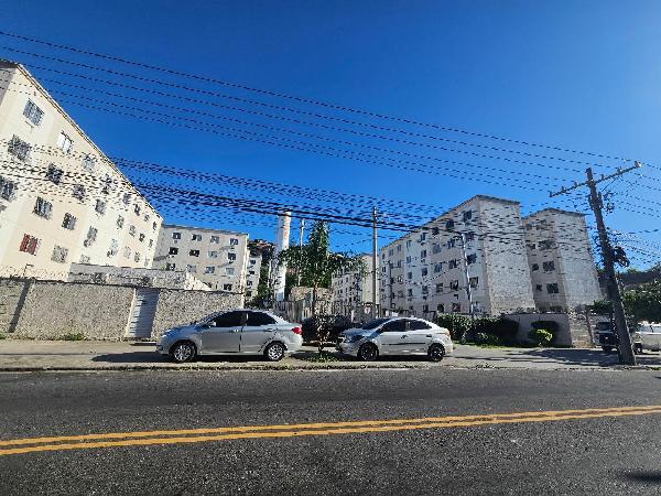 Apartamento no Cond Vale das Flores