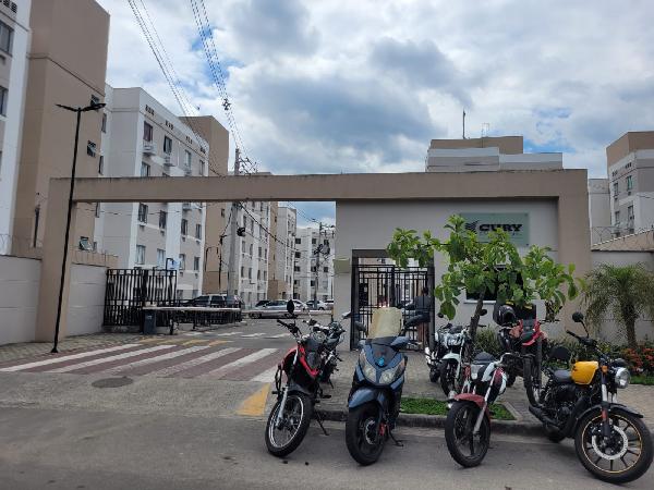 Apartamento no Res Completo Parque Brito