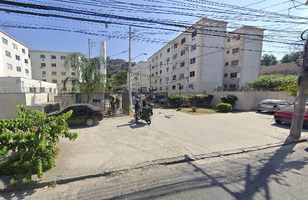 Apartamento no Cond Vale das Flores