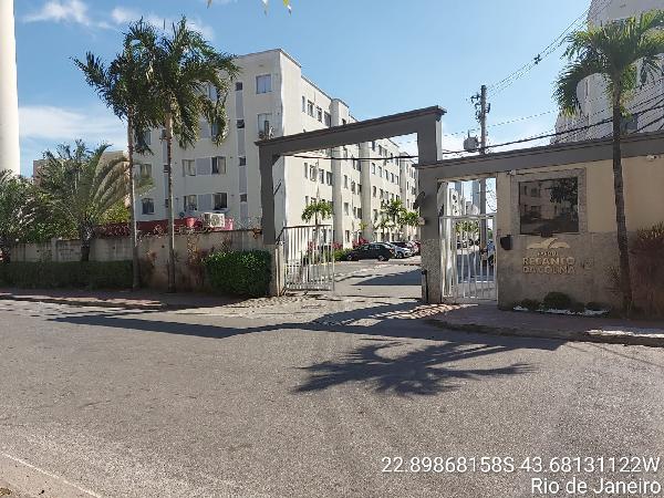 Apartamento no Cond Pq Recanto da Colina