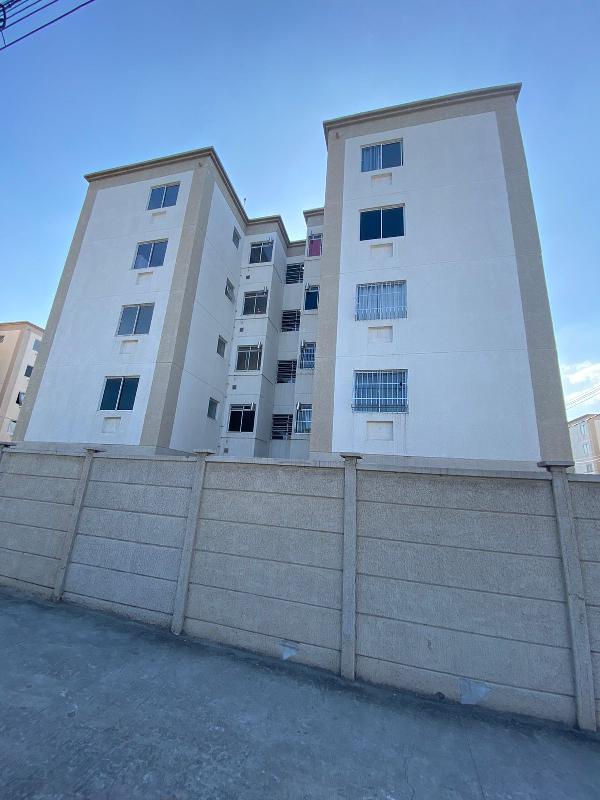 Apartamento no Jardim dos Lirios I