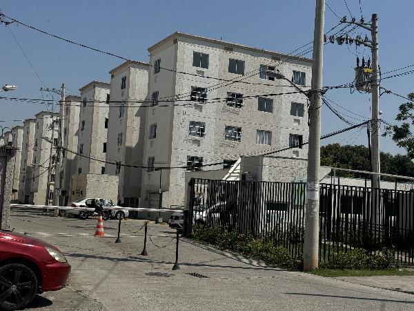 Apartamento no Solar do Oeste I