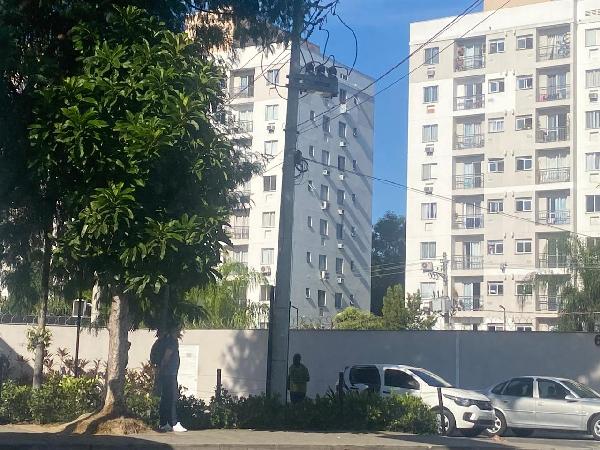 Apartamento no Res Completo Pq Brito Ii