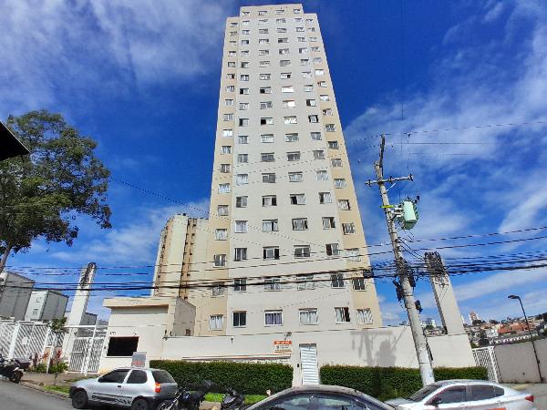 Apartamento no Cond Res Plano e Vila Carmosina Victorio Santim