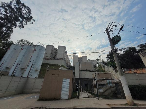 Apartamento no Cond Portal Cantareira