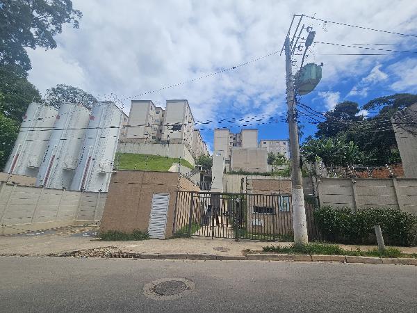 Apartamento no Cond Portal Cantareira