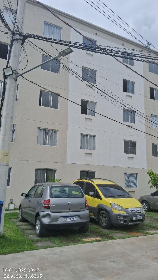 Apartamento no Jardim dos Lirios I