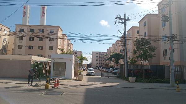 Apartamento no Jardim dos Lirios Ii