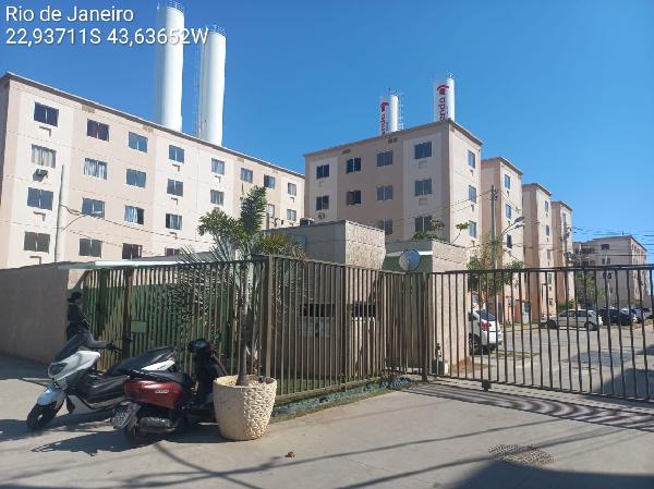 Apartamento no Jardim dos Lirios Ii