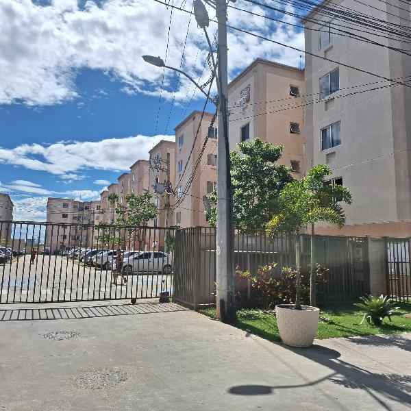 Apartamento no Jardim dos Lirios Ii