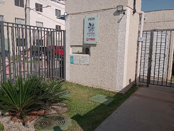 Apartamento no Jardim dos Lirios I