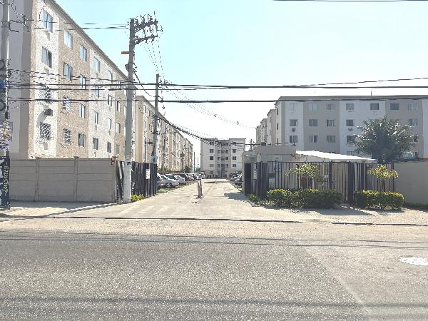 Apartamento no Jardim dos Lirios I