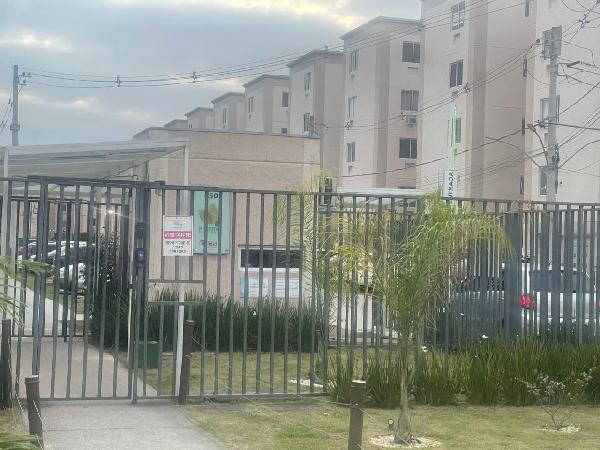 Apartamento no Cond Reserva do Parque I