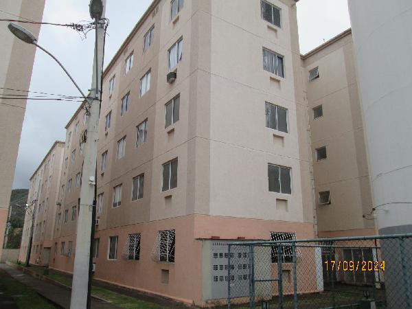 Apartamento no Jardim dos Lirios Ii