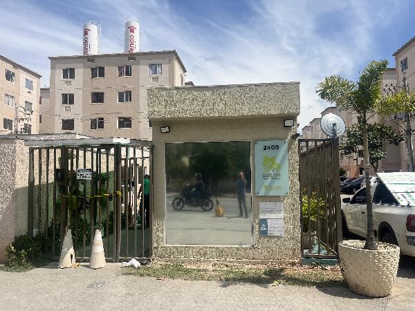 Apartamento no Jardim dos Lirios Ii