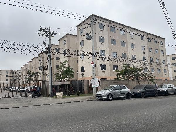 Apartamento no Jardim dos Lirios Ii