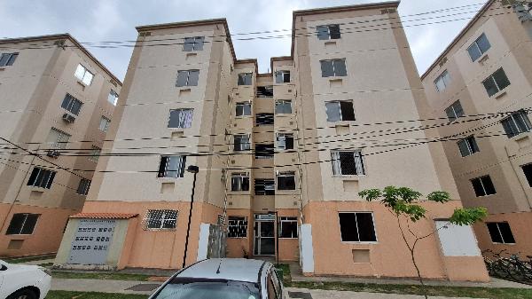 Apartamento no Jardim dos Lirios Ii