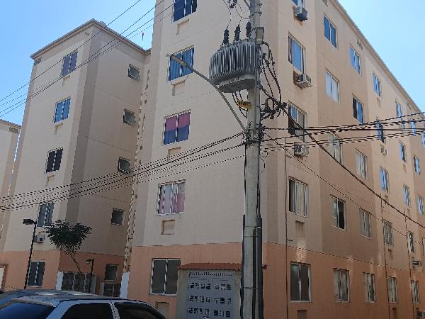 Apartamento no Jardim dos Lirios Ii
