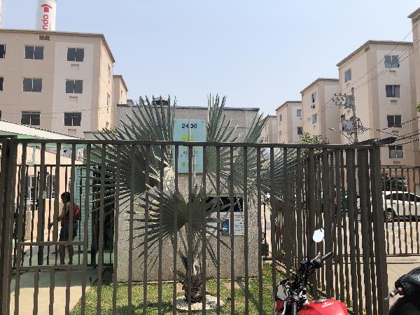 Apartamento no Jardim dos Lirios Ii