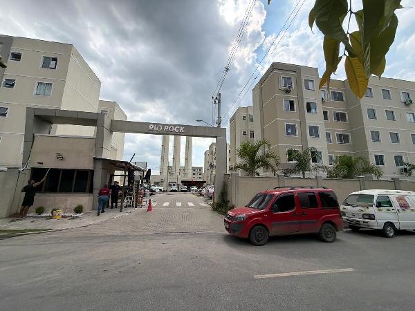 Apartamento no Res Rio Rock