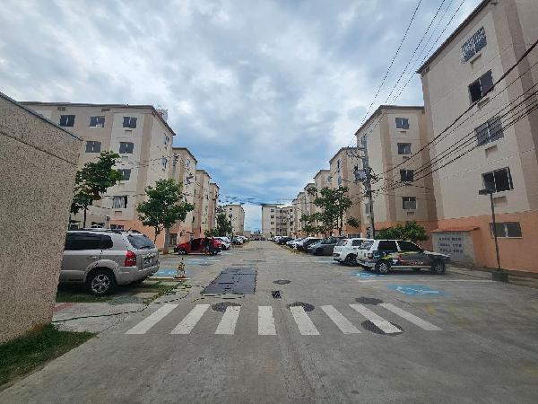 Apartamento no Jardim dos Lirios Ii