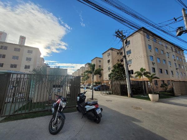 Apartamento no Jardim dos Lirios Ii